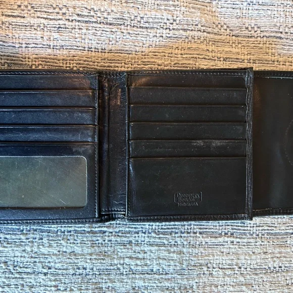 Vintage Dooney and Burke Black Leather Wallet - Picture 2 of 7